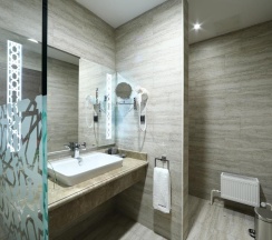 Номер люкс с 1 двуспальной кроватью в The Local Hotels Grozny