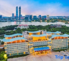 Люкс Executive с видом на озеро в Ningxia Yuehai Hotel