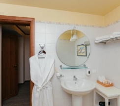 Двухместный полулюкс двуспальная кровать в Губернский