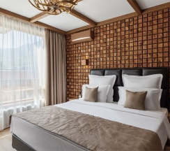 Полулюкс с балконом и видом на горы в Stellar collection chalet, Krasnaya Polyana