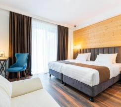 Двухместный номер Standard с балконом двуспальная кровать в Hotel Chatini Mestia