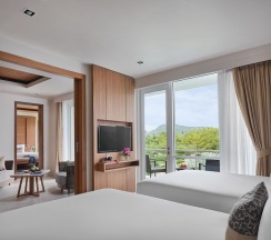 Номер Standard с 3 комнатами с балконом в Splash Beach Villa Resort