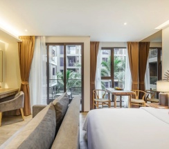 Двухместный номер Deluxe с видом на бассейн двуспальная кровать в The Marin Phuket