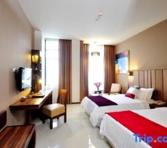 Номер Superior с видом на реку в Grand Howard Hotel Bangkok