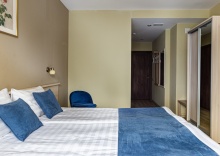 Стандарт двухместный с одной большой кроватью в Rus hotel group