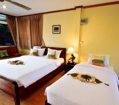 Трёхместный номер Deluxe в Avila Resort