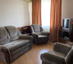 Двухкомнатный номер с широкой кроватью категории "Стандарт" в Арена