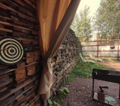 Четырёхместный коттедж с 2 комнатами в Экара