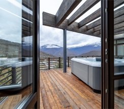 Вилла с 3-мя спальнями и панорамным видом на горы c Джакузи на террасе в Skypark