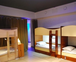 Кровать в общем номере (Без окна) (мужской номер) в Royal