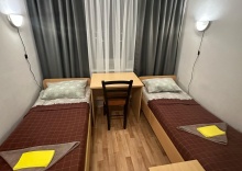 Номер стандарт с 2 односпальными кроватями в RedLine hostel