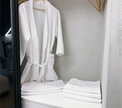 Апартаменты двухкомнатные двухместные (Люкс) с балконом в Polikariya