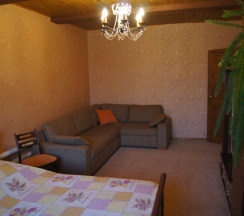 Коттедж с 3 комнатами в На Ивановском