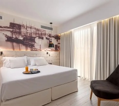 Двухместный номер Executive с видом на город (двуспальная кровать) в Ibis Styles Heraklion Central