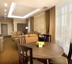 Сюит в Amici Grand Hotel