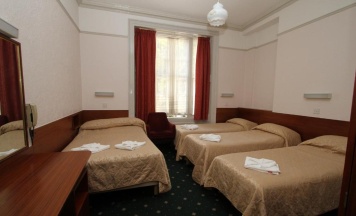 Пятиместный номер Standard в The Ridgemount Hotel