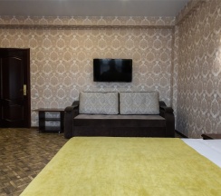 Улучшенный стандарт с боковым видом на море и горы в Karap palace hotel