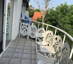 двухуровневый в Tanzania