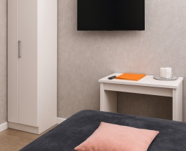 НОМЕР ЭКОНОМ С ДВУСПАЛЬНОЙ КРОВАТЬЮ (БЕЗ ОКНА) в Апельсин