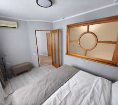 «Люкс» трехкомнатный в Паллада