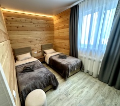 Апартаменты вместимостью 4+2 человека 2 этаж (№5) в Сибирский