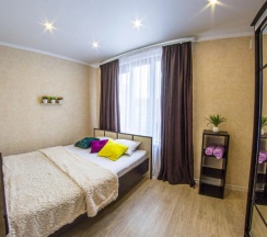 Апартаменты с балконом в RENT-сервис на улице 10 лет Октября