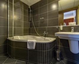 Двухместный номер Superior с балконом двуспальная кровать в Regnum Residence
