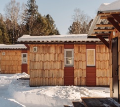 Трёхместный номер Standard с балконом в Теплые озера