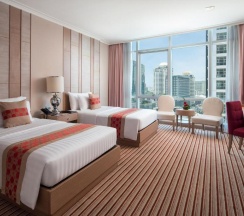 Номер Luxury Main Tower в The Berkeley Hotel Pratunam
