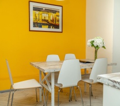 2 комнатный люкс с кухней в Venezia