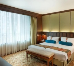 Люкс с 2 комнатами в The Davis Bangkok Hotel