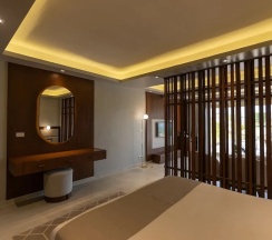 Люкс Posh Club Presidential в Sunrise Crystal Bay Resort