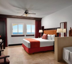 Двухместная вилла Premier c 1 спальней с видом на океан двуспальная кровать в Hyatt Vacation Club at Sirena del Mar