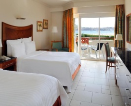 Двухместный номер Executive с частичным видом на море 2 отдельные кровати в Naama Bay Promenade Beach Resort by Accor