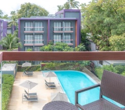 Двухместный номер Standard с видом на бассейн двуспальная кровать в Holiday Inn Express Phuket Patong Beach Central by IHG