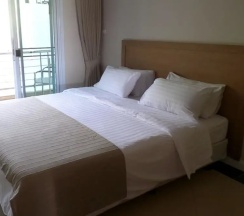 Апартаменты с 2 комнатами с балконом в Westbury Residence