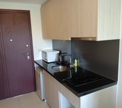 Студия с балконом и с красивым видом из окна в Апартаменты Laguna Beach Resort 3 The Maldives
