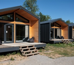 Мини-Барнхаус в Река & Песок