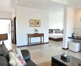 Люкс c 1 комнатой с балконом в Baan Nan Hotel