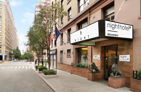 Соединенные Штаты Америки, Гуттенберг: Отель Night Hotel Broadway