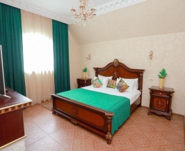 Люкс с видом на внутренний дворик 3 этаж в Manor House