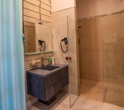 Коттедж с балконом в Литфонд