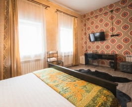 "Монгольский хан" Категория "Джуниор сюит" в Hotel Heivic House