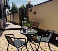 Полулюкс с большой кроватью и диваном -кроватью,35 кв.м в Бруно