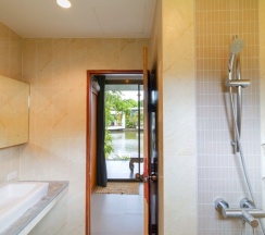Коттедж в Sunny Resort Lake House