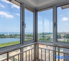 Люкс с 3 комнатами с видом на море в Rizhao Shuohai Seaview Homestay (Wanpingkou Branch)