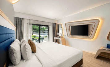 Двухместный номер Amora с видом на океан двуспальная кровать в Amora Beach Resort Phuket