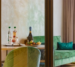 One Bedroom Premium Suite (Премиум люкс с одной спальней) в Mamaison All-Suites SPA Hotel Pokrovka Moscow