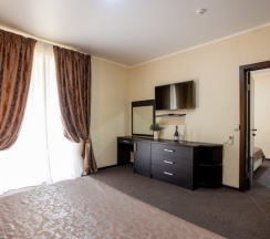 Двухкомнатный Люкс в Golden Kids