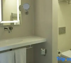 Трёхместный номер Spacious в Отель C-Hotels Concorde
